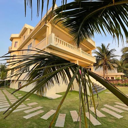 Kay'S By The Sea Hotel Ajgaon Bagian luar foto