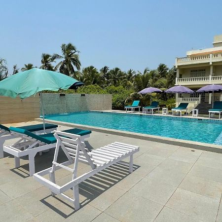 Kay'S By The Sea Hotel Ajgaon Bagian luar foto