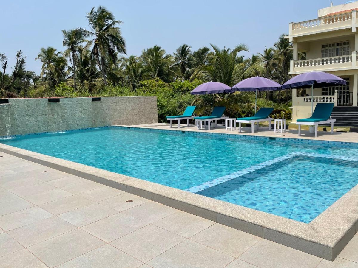 Kay'S By The Sea Hotel Ajgaon Bagian luar foto